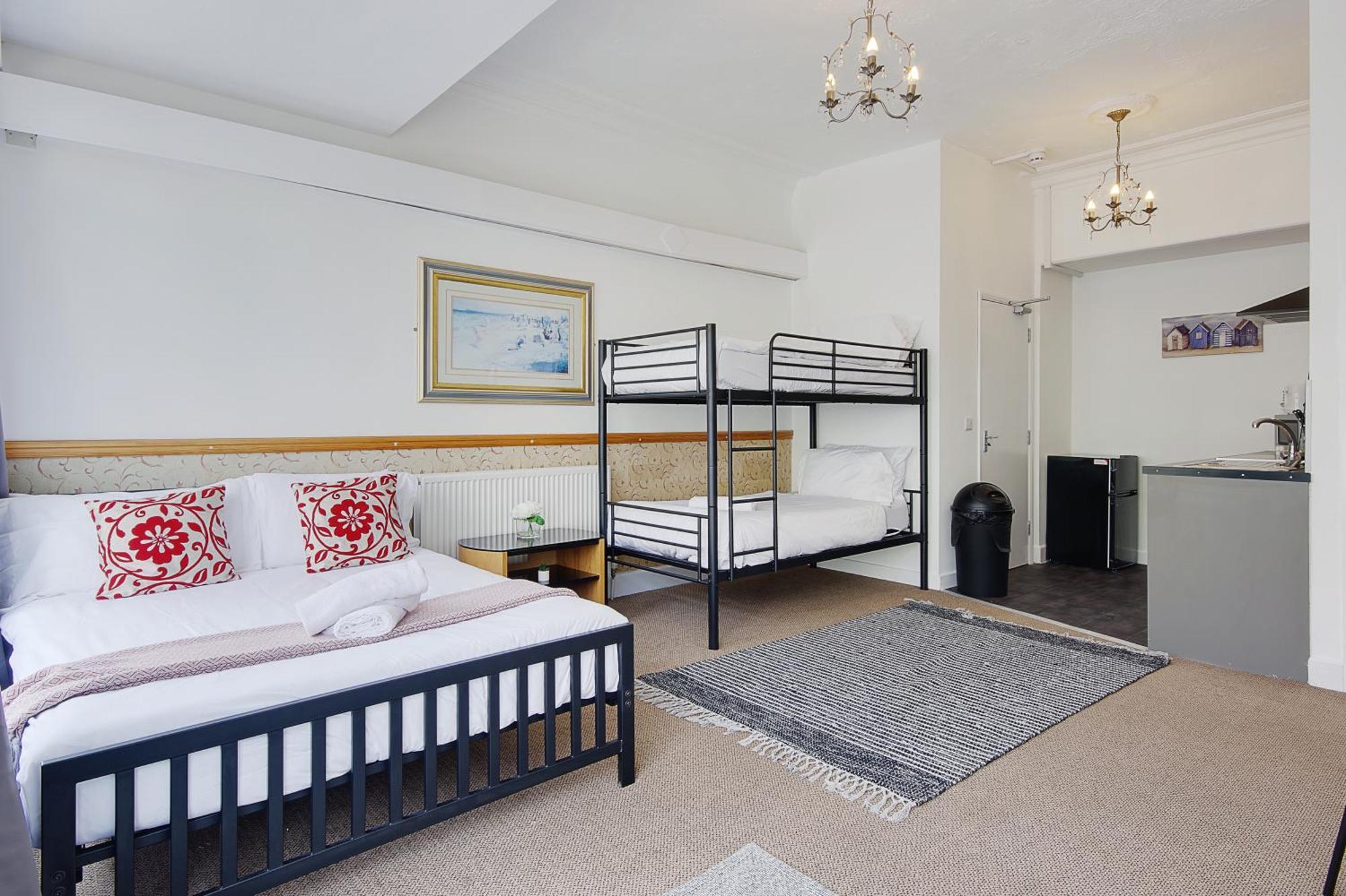 Serenity Hotel Bournemouth Bagian luar foto