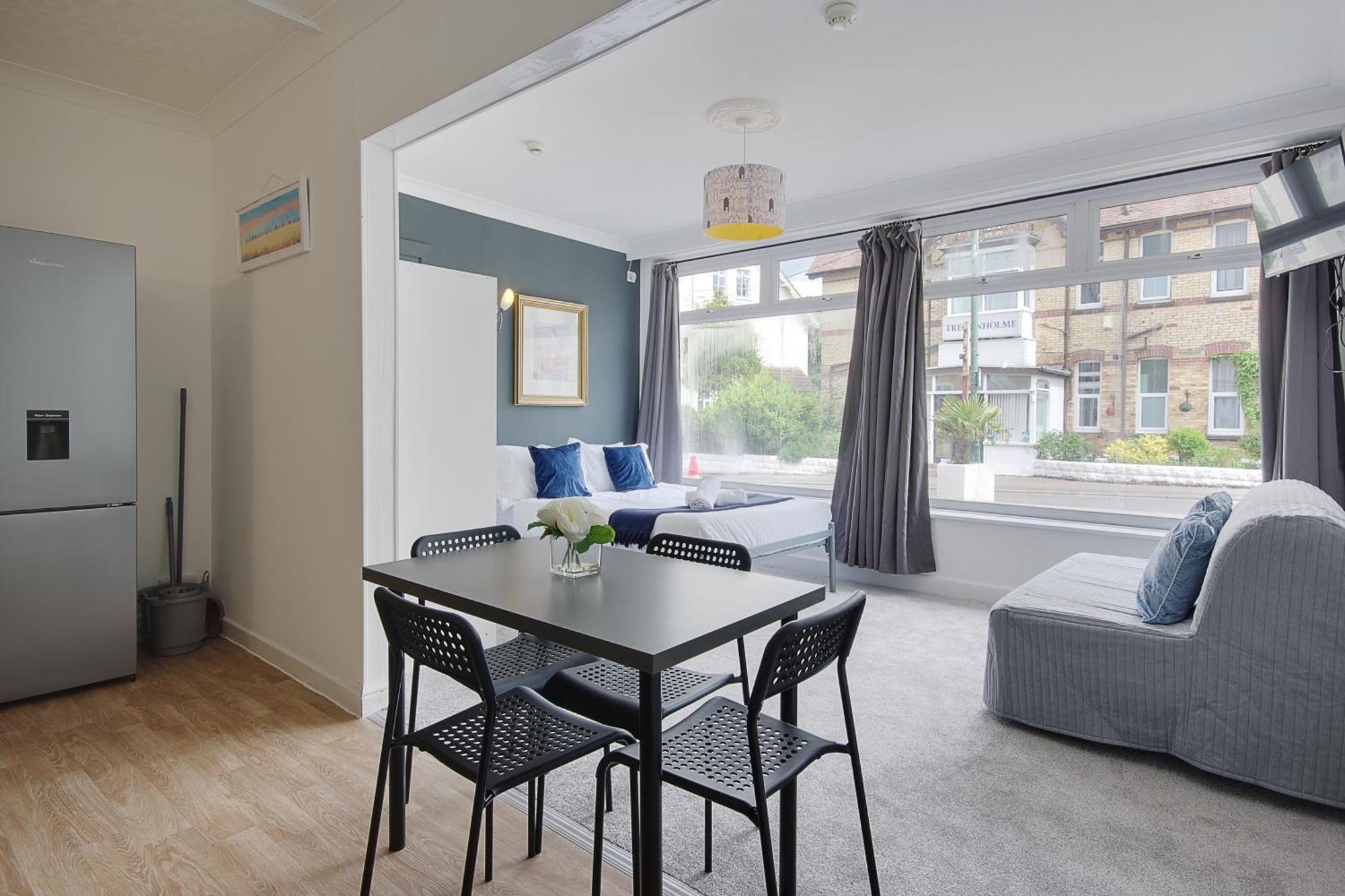Serenity Hotel Bournemouth Bagian luar foto