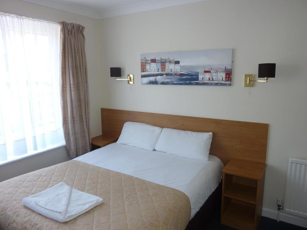 Serenity Hotel Bournemouth Bagian luar foto