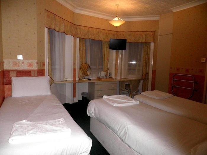 Serenity Hotel Bournemouth Bagian luar foto