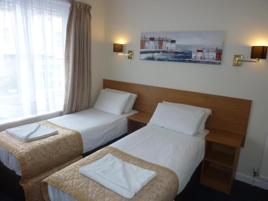 Serenity Hotel Bournemouth Bagian luar foto
