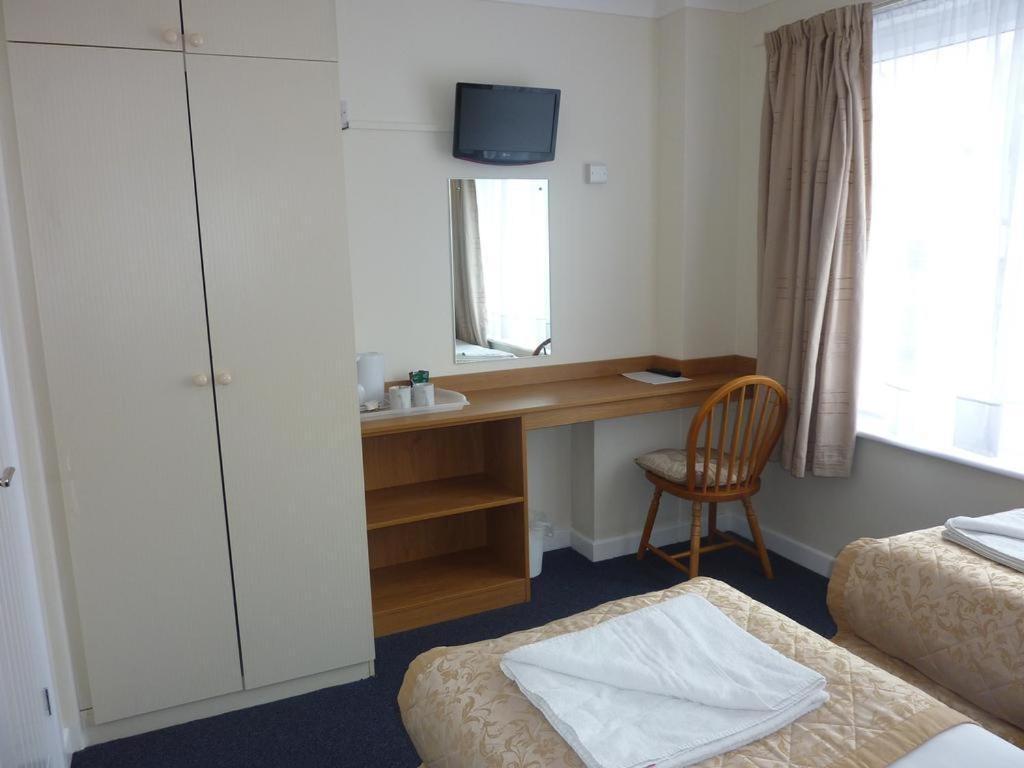 Serenity Hotel Bournemouth Bagian luar foto